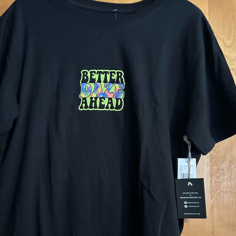 NWT Better daze ahead mushroom tshirt. Size large